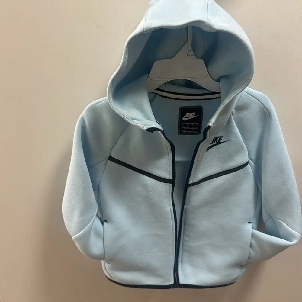 Boy Nike Tech Sweatsuit - Picture 4 of 5